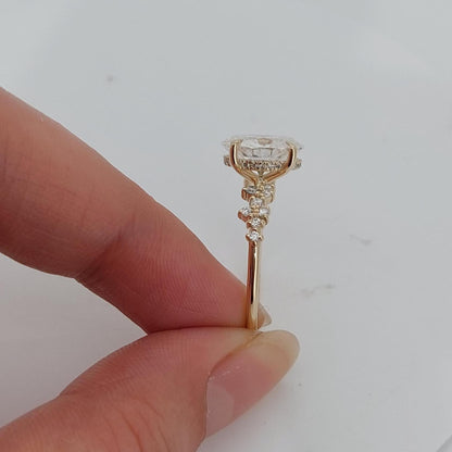 3 Ct IGI Certified Oval Lab Diamond Solitaire Engagement Ring