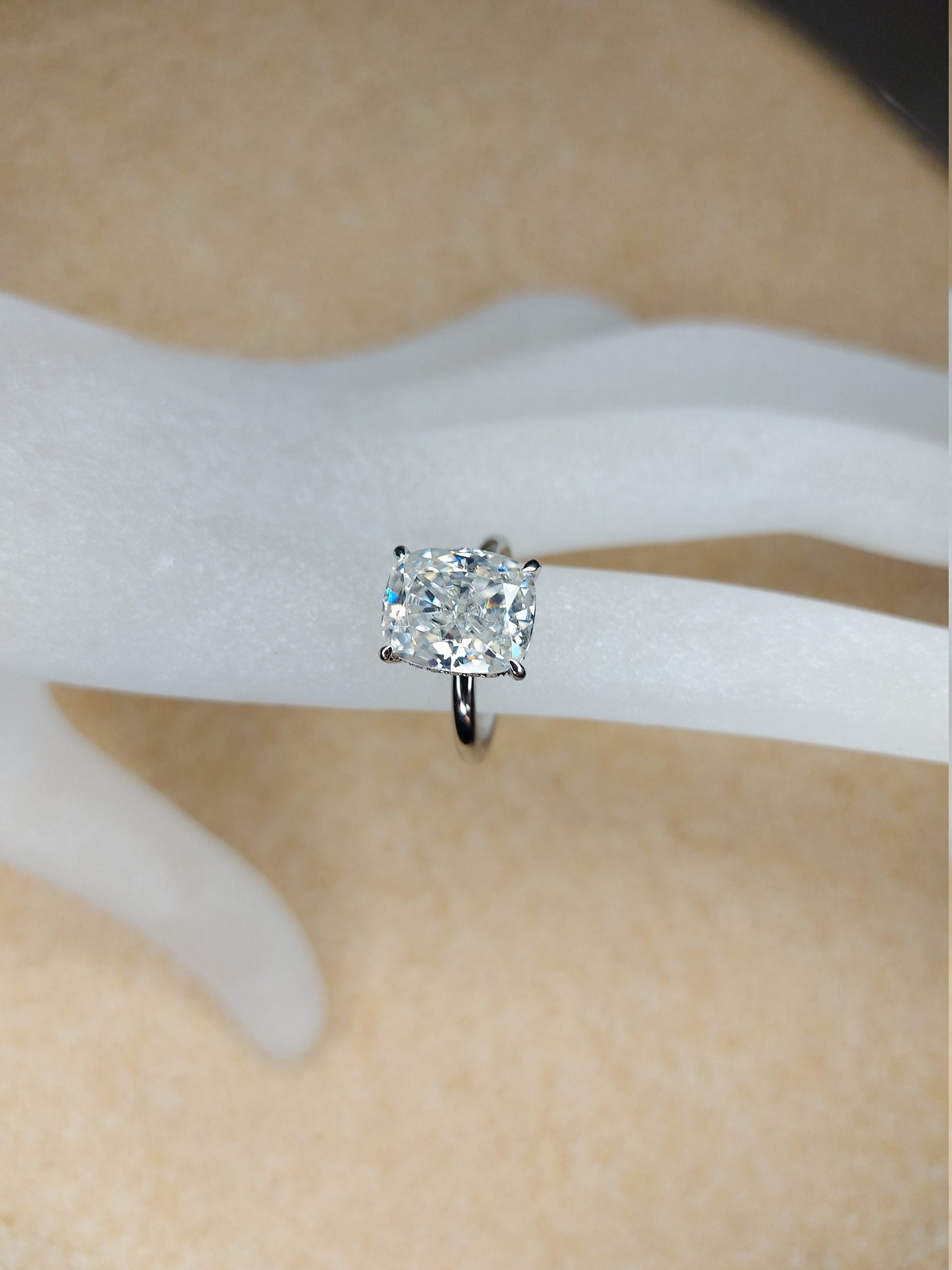 Bague de Fiançailles Coussin 5 Ct Diamant Naturel Halo Caché Cushion cut 1Ct Moissanite Taille Brillante engagement ring in Gold or Platinum — custom handcrafted by Forever For Love