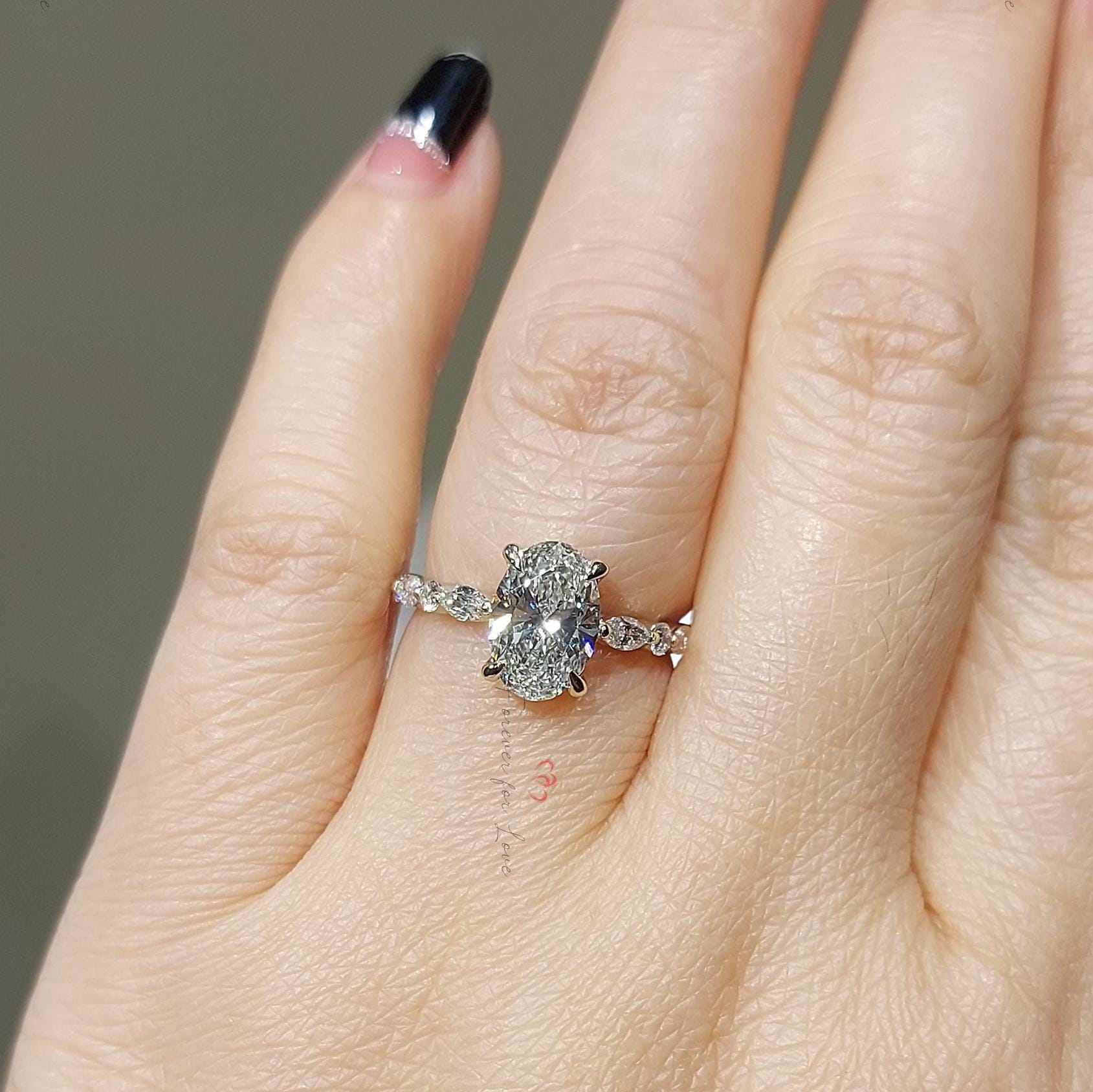 1.5 Ct IGI Certified Oval Diamond Engagement Ring