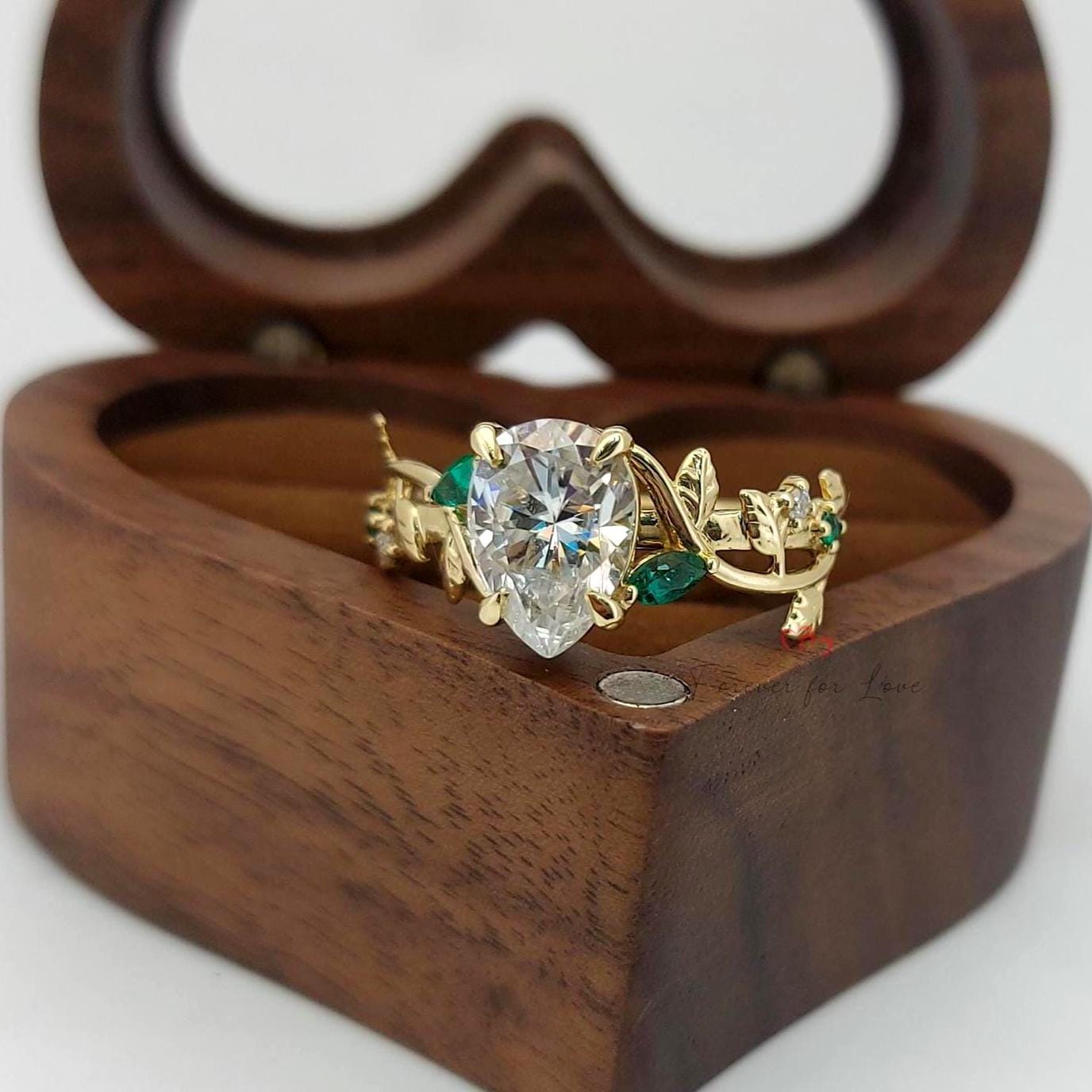 2 Ct IGI Certified Pear Lab Diamond Engagement Ring