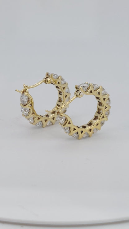 4MM Runde Laborgediamanten Ohrringe, 18 K Weißgold Creolen Für Sie, Diamant Huggies Ohrringe, Jubiläumsgeschenk Für Ehefrau.