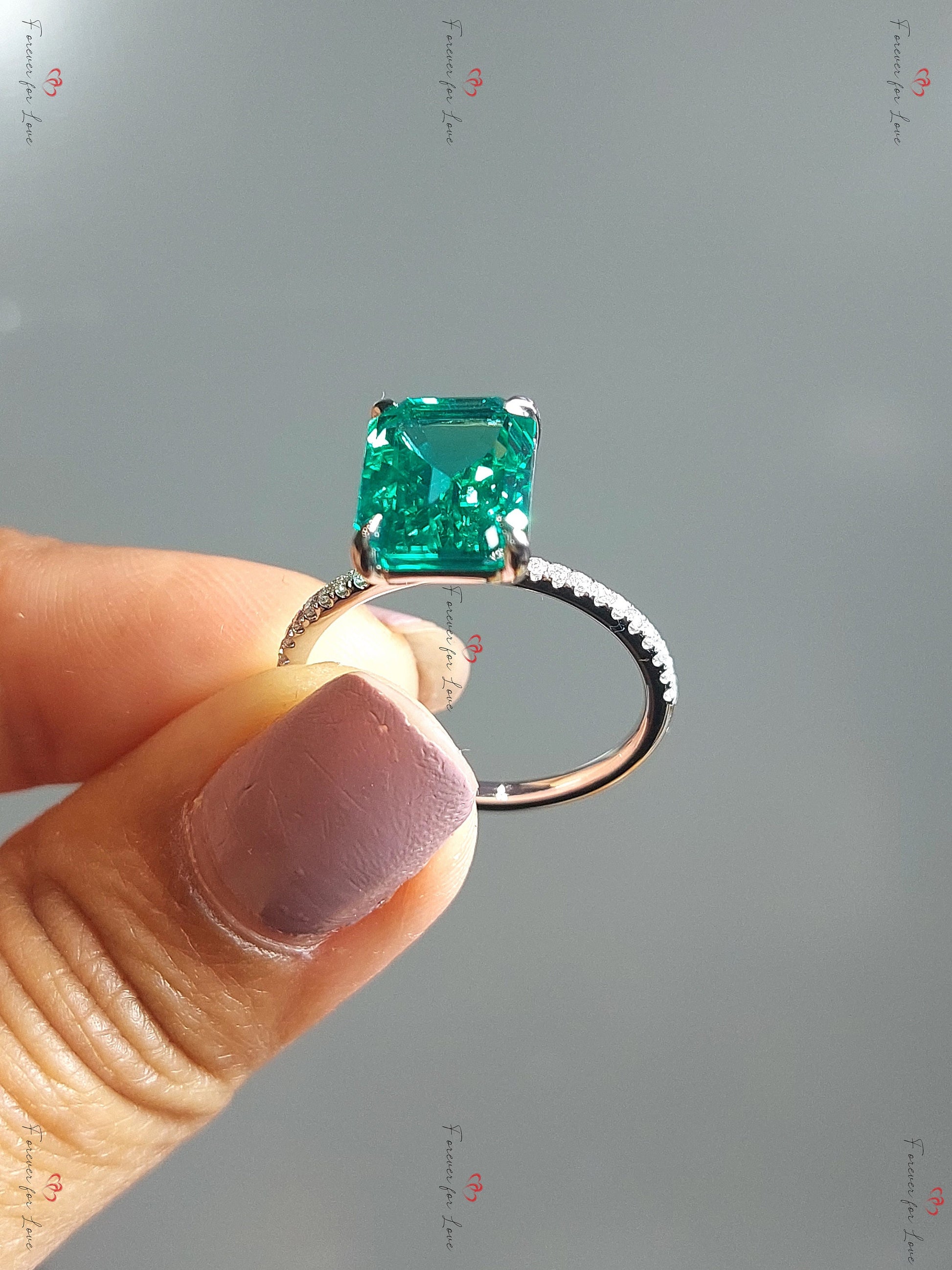 3 Ct Emerald Emerald Solitaire Engagement Ring