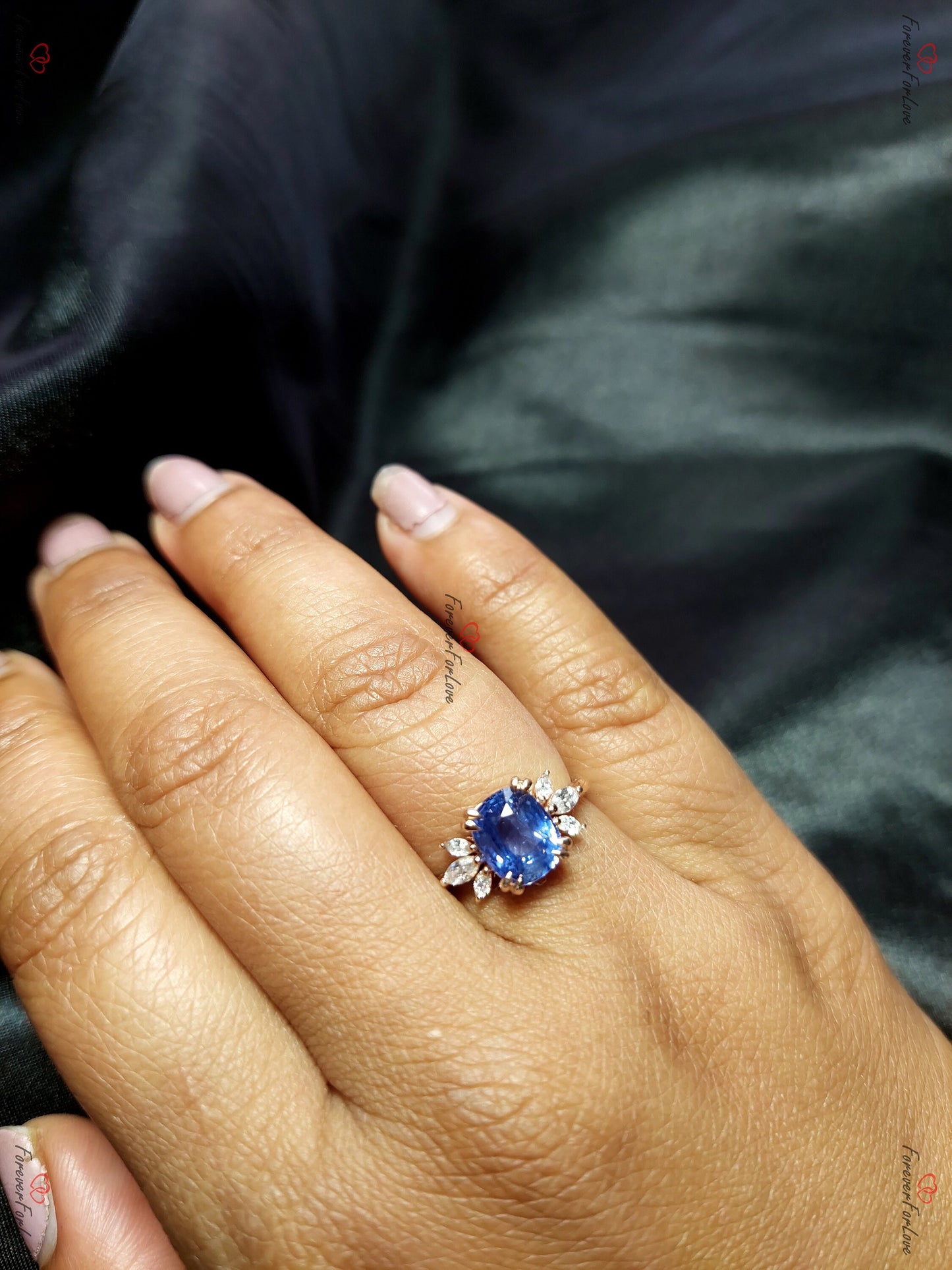 Marquise-Blauer-Diamant-Saphir-Verlobungsring Marquise cut Moissanite engagement ring in 935 Argentium Silber — custom handcrafted by Forever For Love