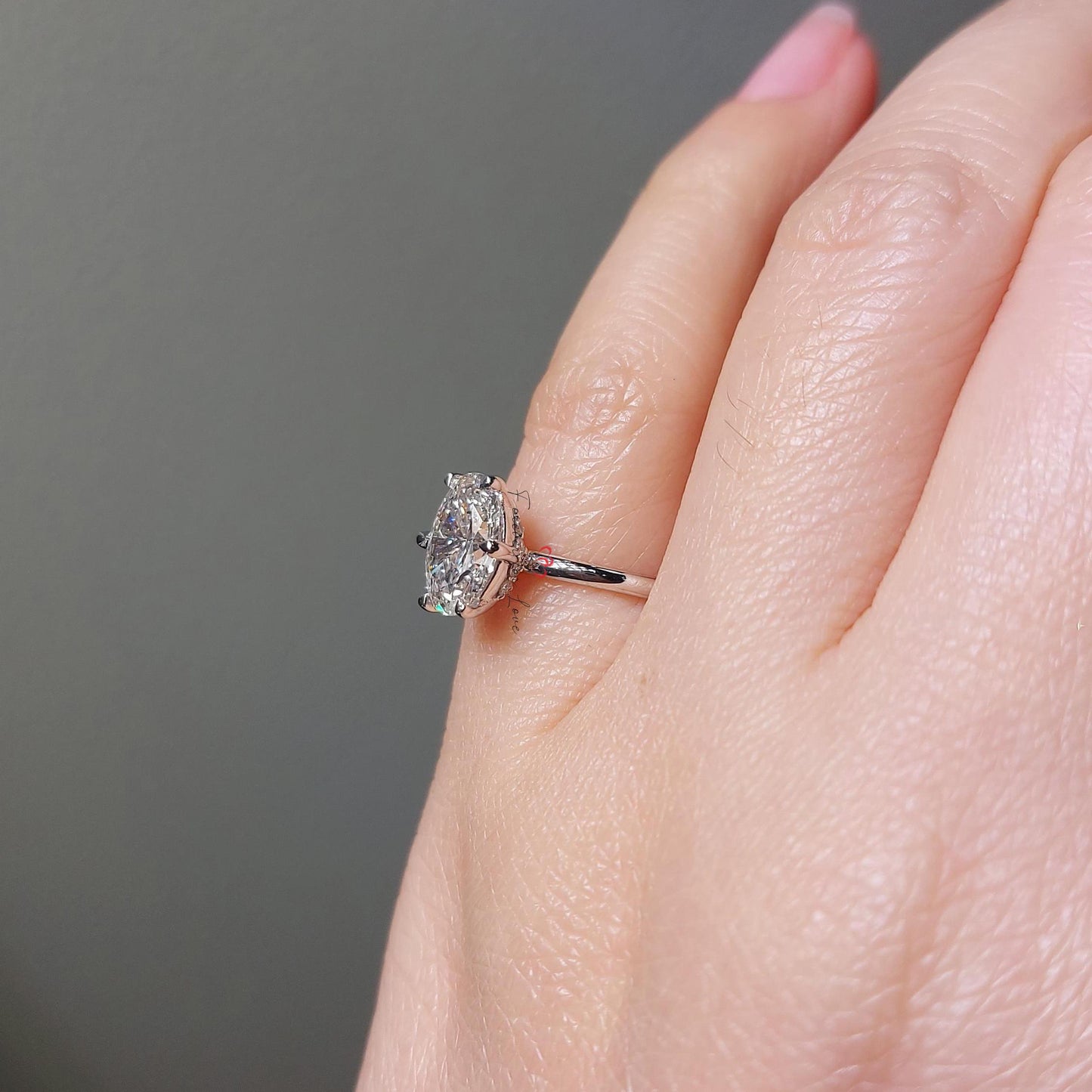 1 Karat IGI-zertifizierter ovaler Diamant-Verlobungsring im Vintage-Solitär-Stil Oval cut Moissanite engagement ring in 935 Argentium Silber — custom handcrafted by Forever For Love