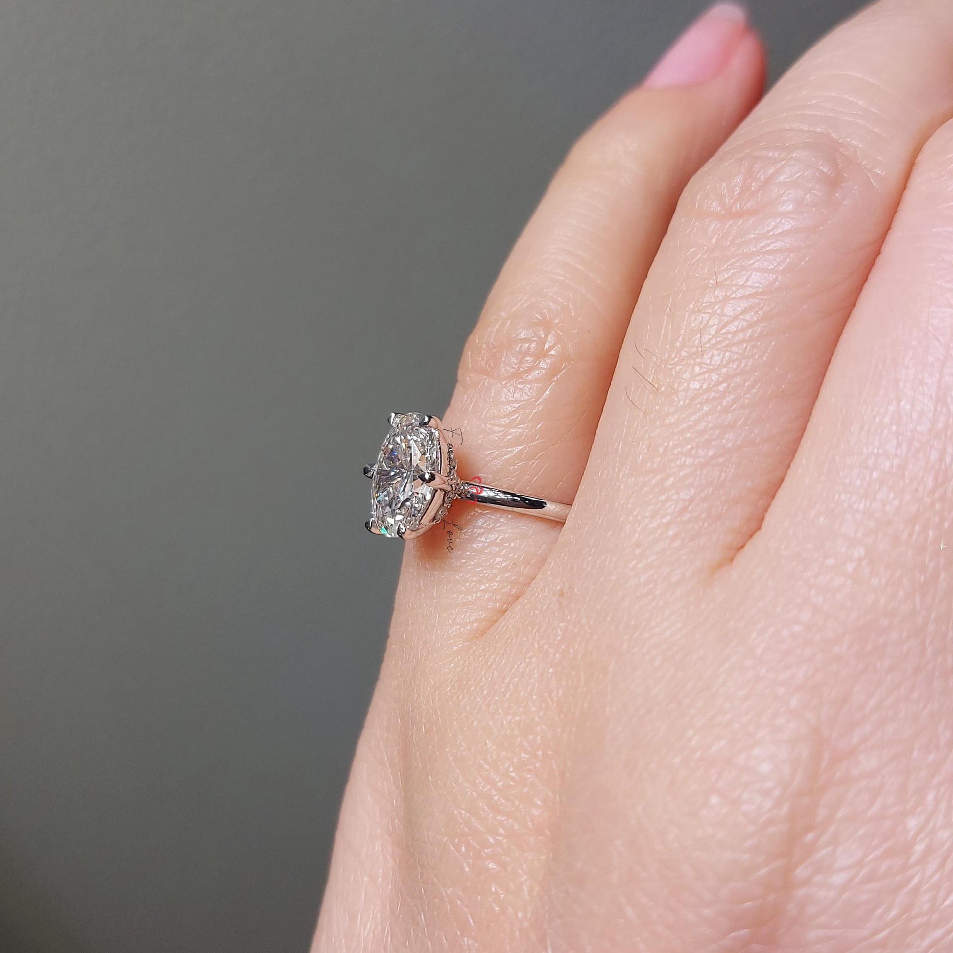 1 Ct IGI Certified Oval Diamond Solitaire Engagement Ring
