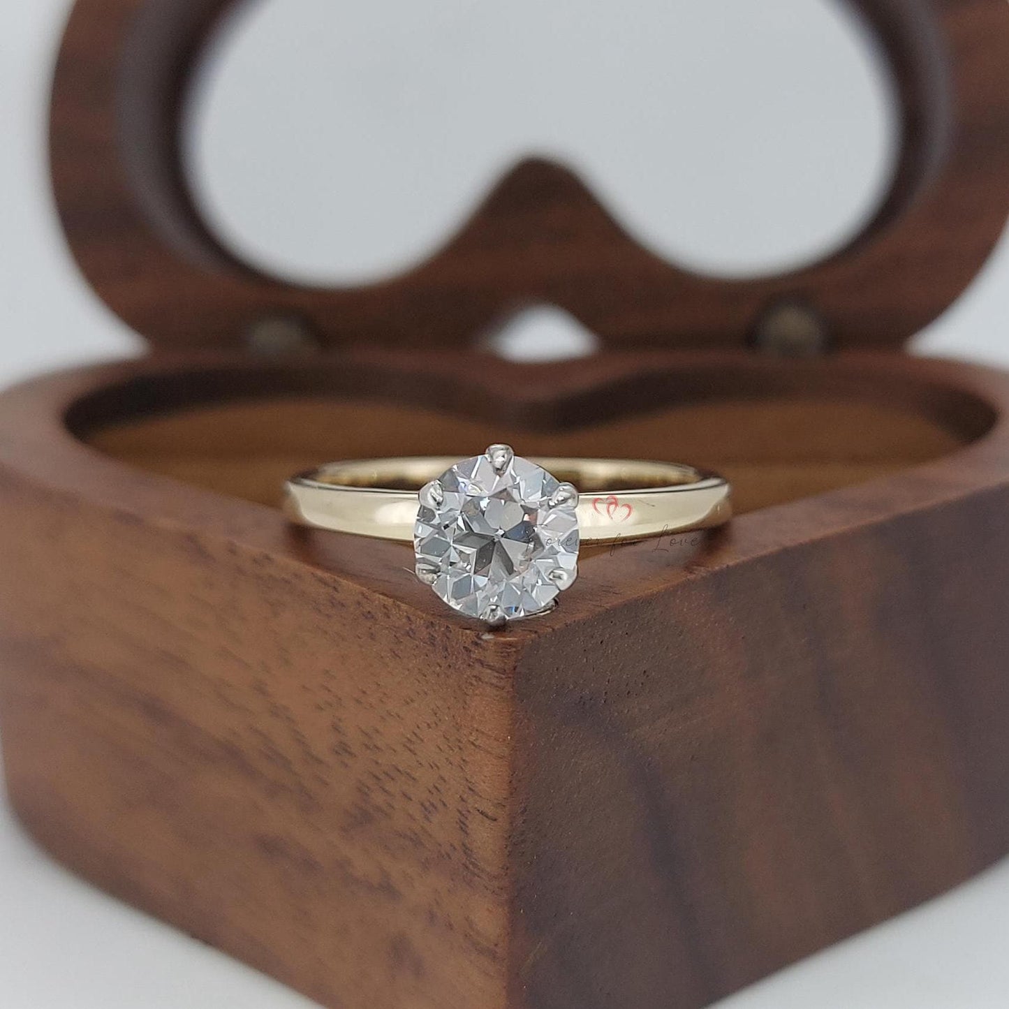 Bague de Fiançailles Auréole avec Diamant de Laboratoire Ancien de Taille Coussin de 3 Carats Round cut 1Ct Moissanite taille brillant engagement ring in Gold or Platinum — custom handcrafted by Forever For Love
