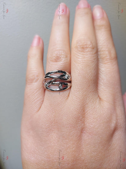 Vintage Natural Round Diamond Wedding Band in Solid Gold/ Platinum Ring, Wedding Anniversary Ring, Promise Ring, Vine leaf Ring.