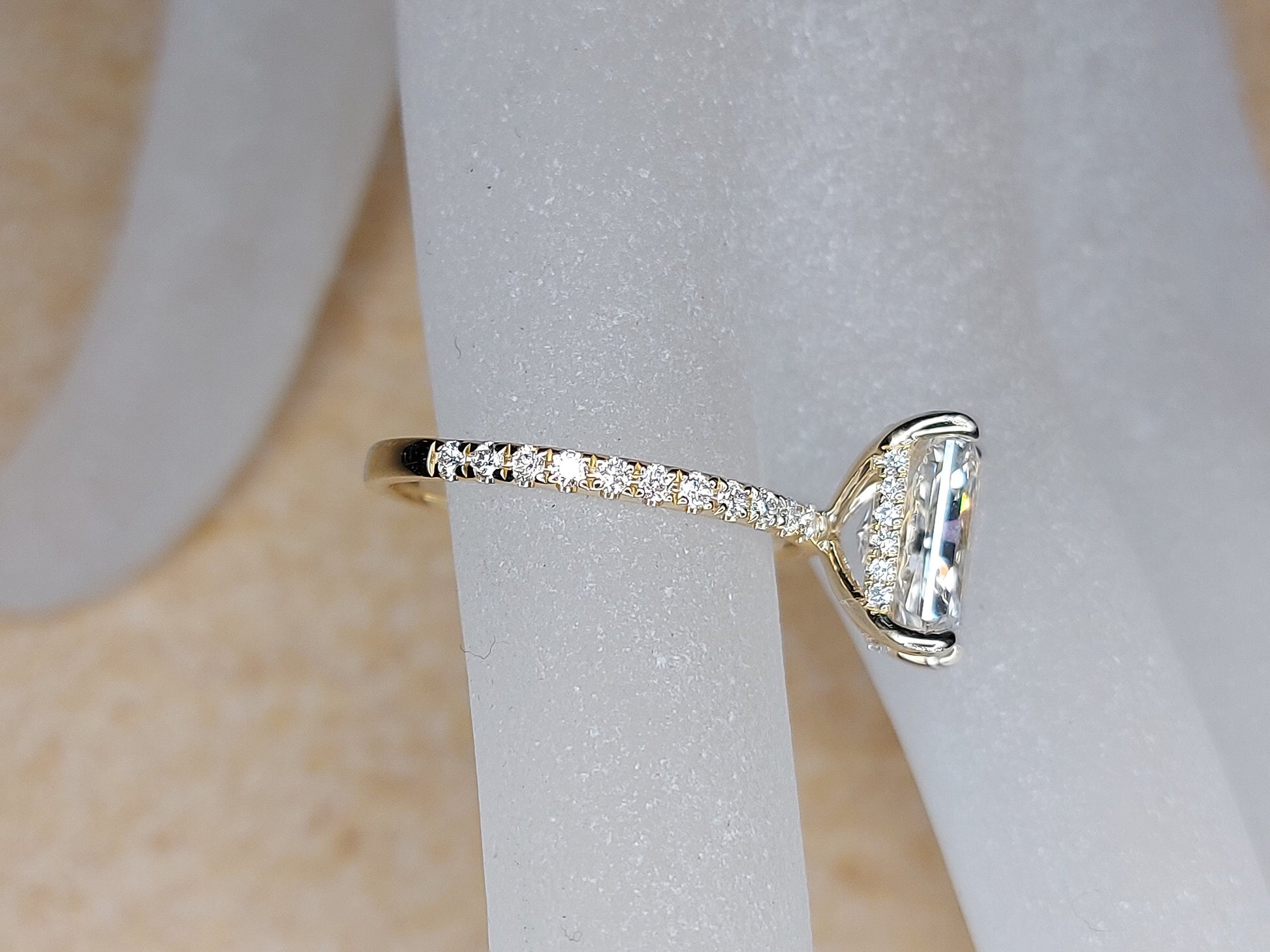 3.5 Ct IGI Certified Radiant Lab Diamond Solitaire Engagement Ring