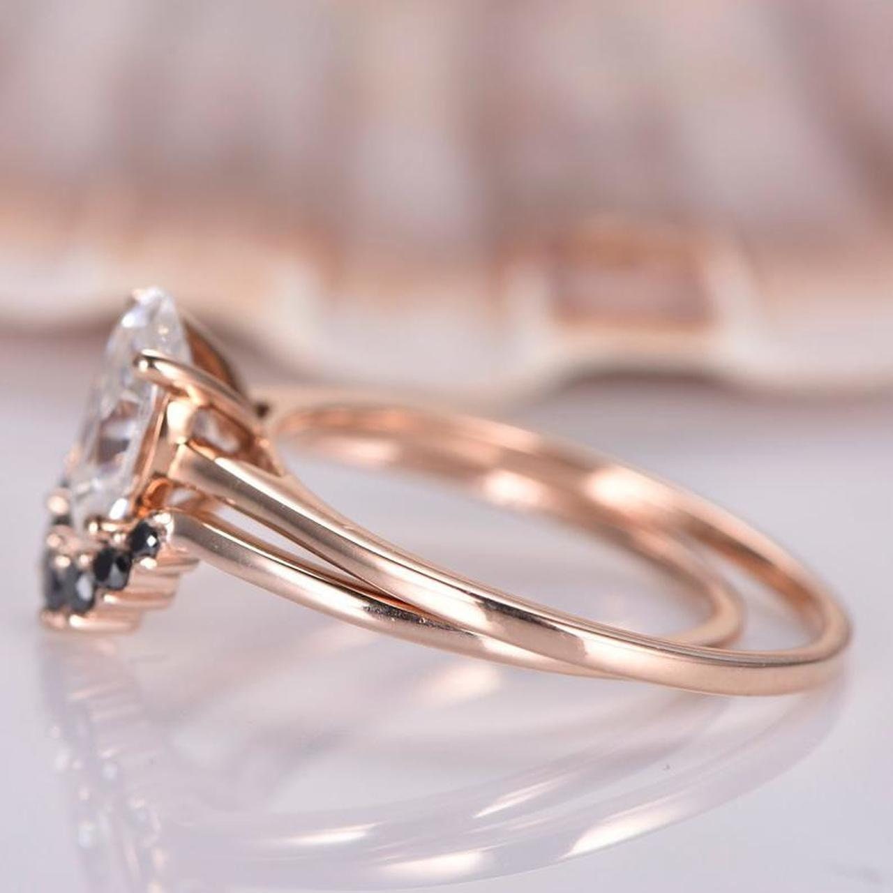 Oval Diamond, Moissanite Engagement Ring