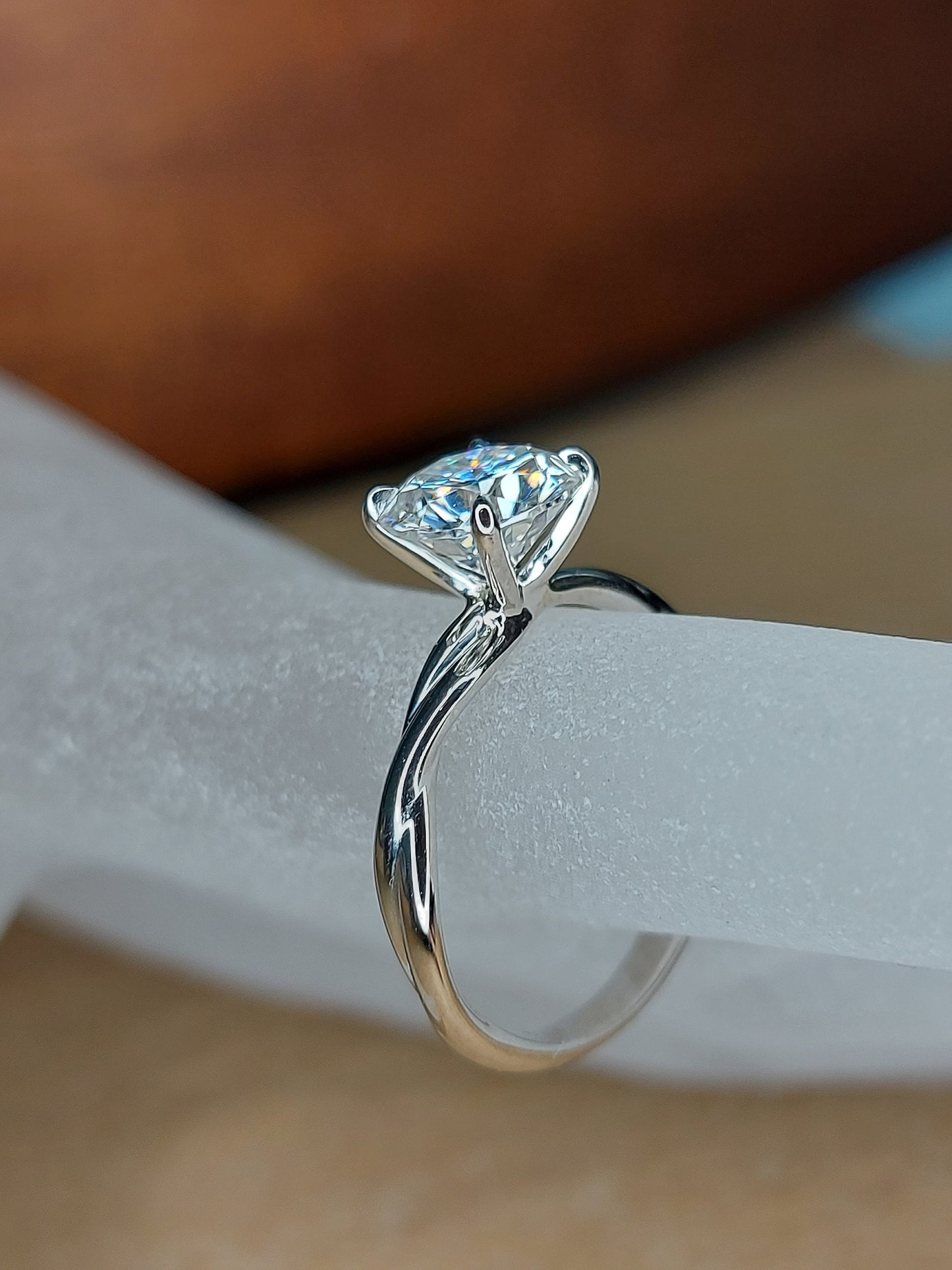 Bague de Fiançailles Solitaire en Diamant Naturel Rond 1 Carat Round cut 1Ct Moissanite taille brillant engagement ring in Gold or Platinum — custom handcrafted by Forever For Love