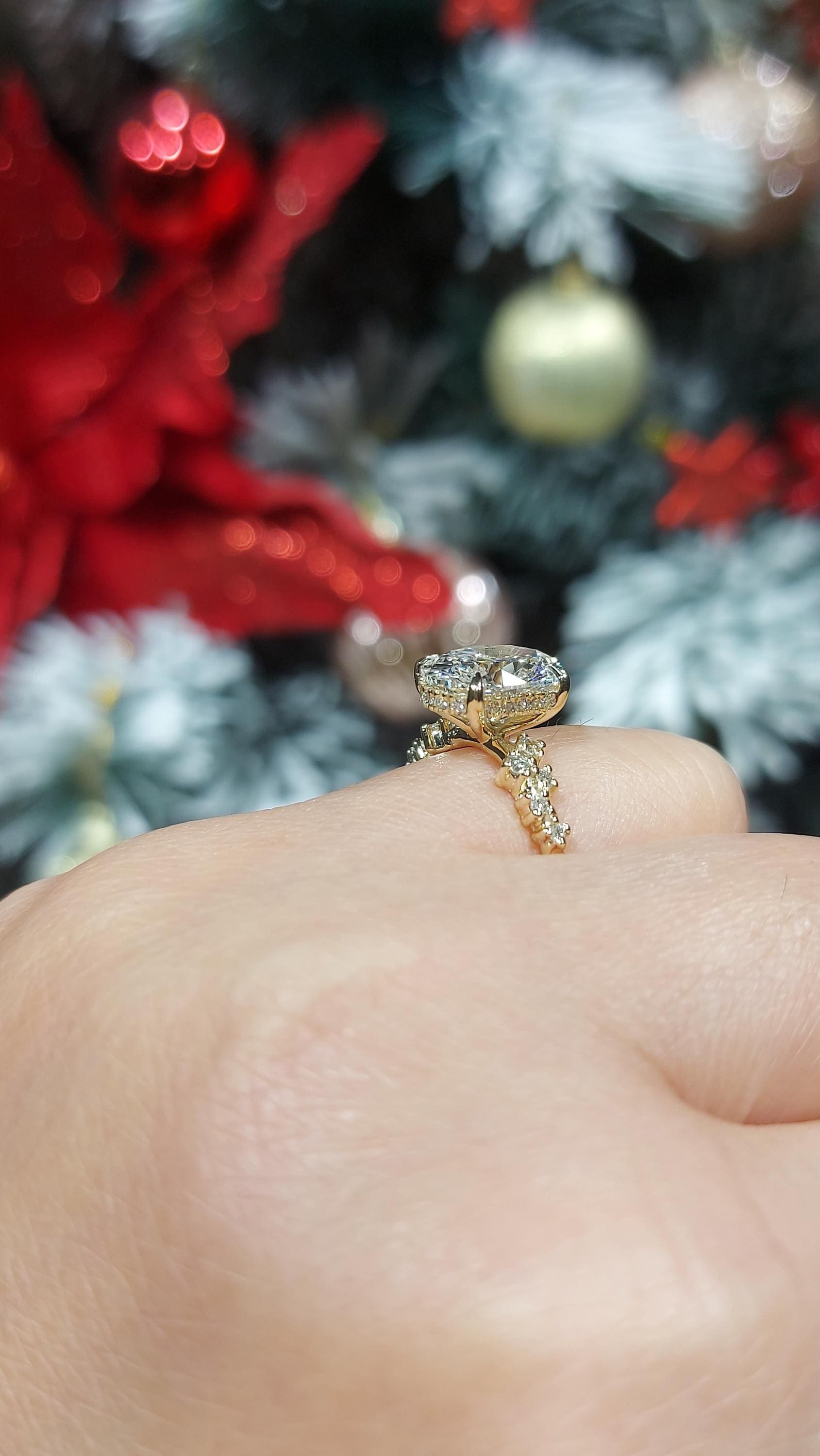 3.5 Ct IGI Certified Oval Lab Diamond Band