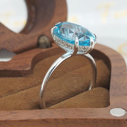 4 Ct Oval Aquamarine Solitaire Engagement Ring