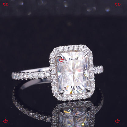 Radiant Cut Diamond Engagement Ring With Halo