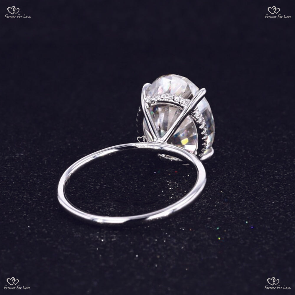 Stunning  Forever Oval Moissanite Engagement Ring