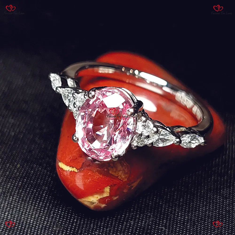 Vintage Weißgold Baby Pink Saphir Verlobungsring - mit Diamanten Round cut Moissanite engagement ring in 935 Argentium Silber — custom handcrafted by Forever For Love