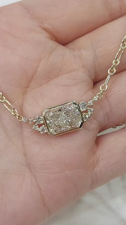 Radiant Illusion Lab Diamond Cluster Necklace | Solid Gold Paperclip Chain