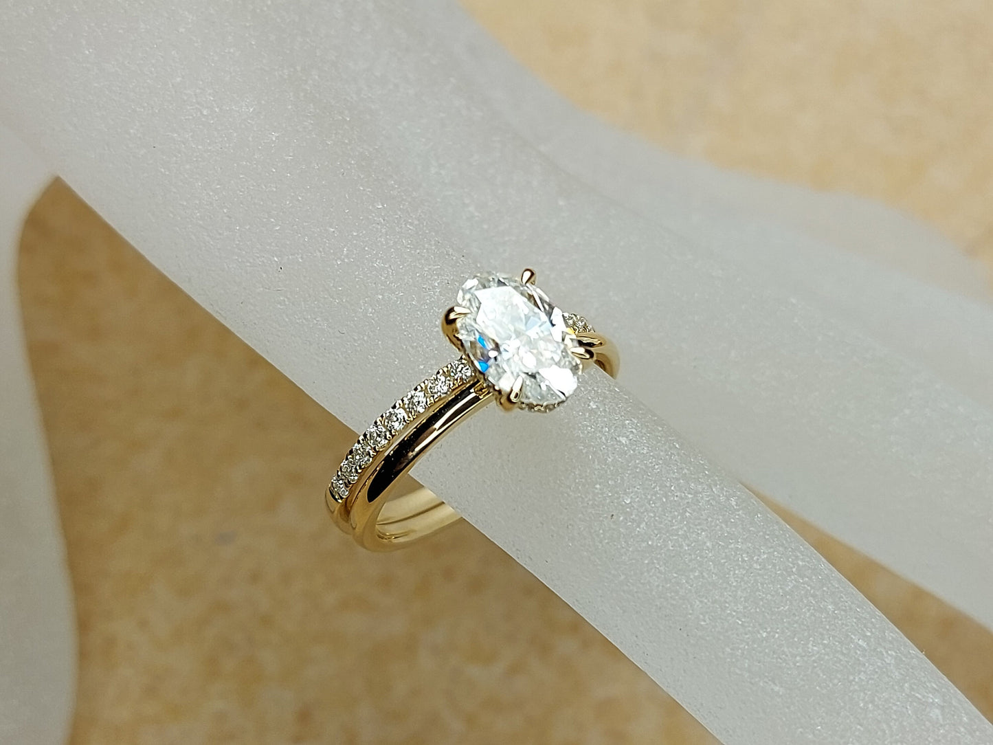 1.8Ct Oval Cut Wedding Set in Yellow Gold , Crushed Ice Oval Bridal Set, Moissanite Oval Cut Bridal Set, Moissanite bridal Set.