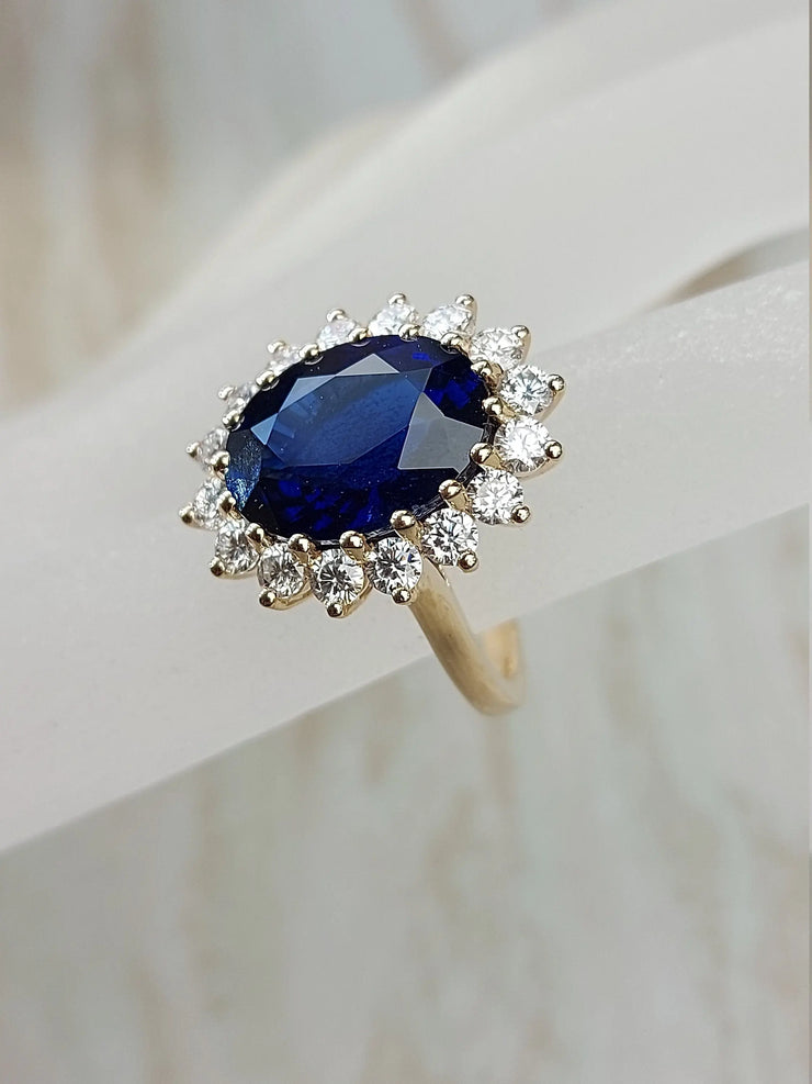 Vintage Blue Sapphire Engagement Ring Princess Diana Certified